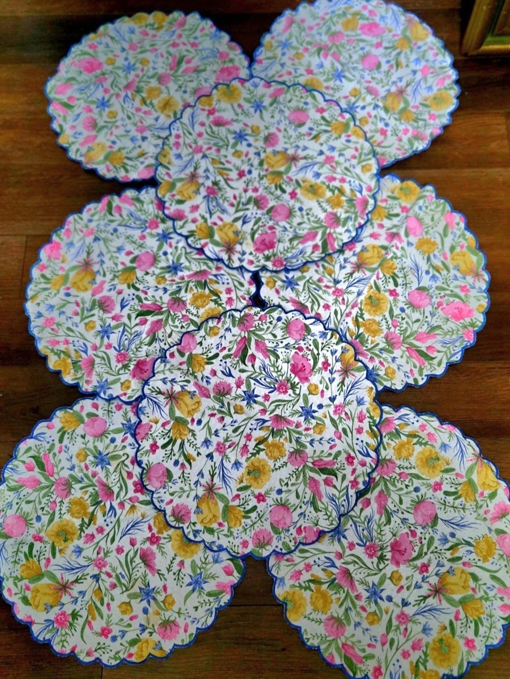 Set Of 8 Vintage Sofia Juliska Collection Placemats Scaloped Edge Reversible 16"